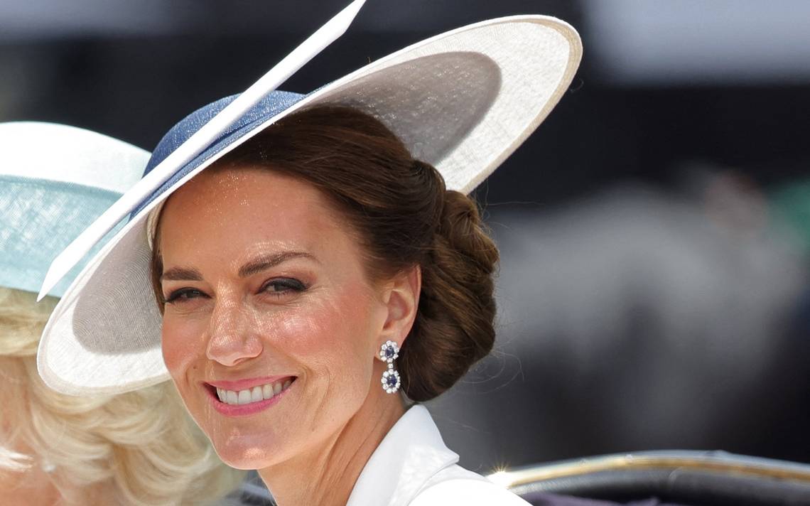 Kate Middleton usó aretes que la reina Isabel regaló a Lady Di, en el desfile del Jubileo