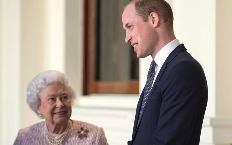 El príncipe Guillermo de Inglaterra cumplirá 40 años compitiendo en popularidad con su padre