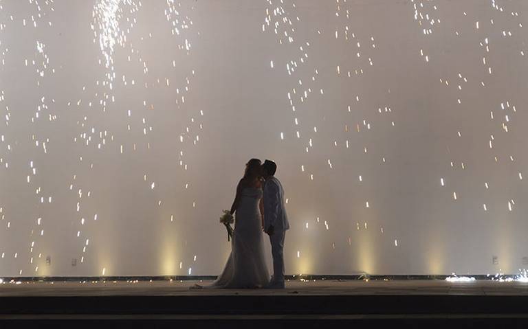 Hugo Carrera y Tania Moore unen sus vidas en emotiva boda - El Sol de  México | Noticias, Deportes, Gossip, Columnas