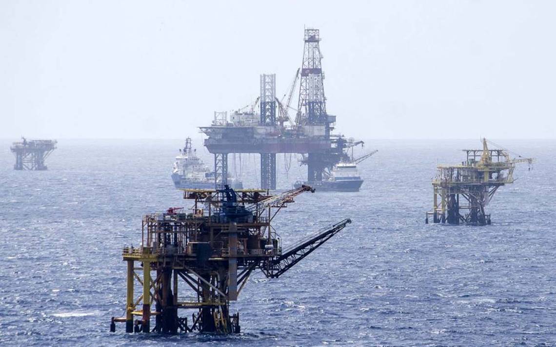 Shell detiene producción en tres plataformas del Golfo de México por fuga