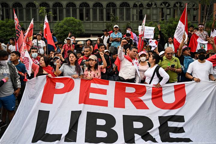 Perú llama a consulta al embajador de México por injerencia en asuntos internos