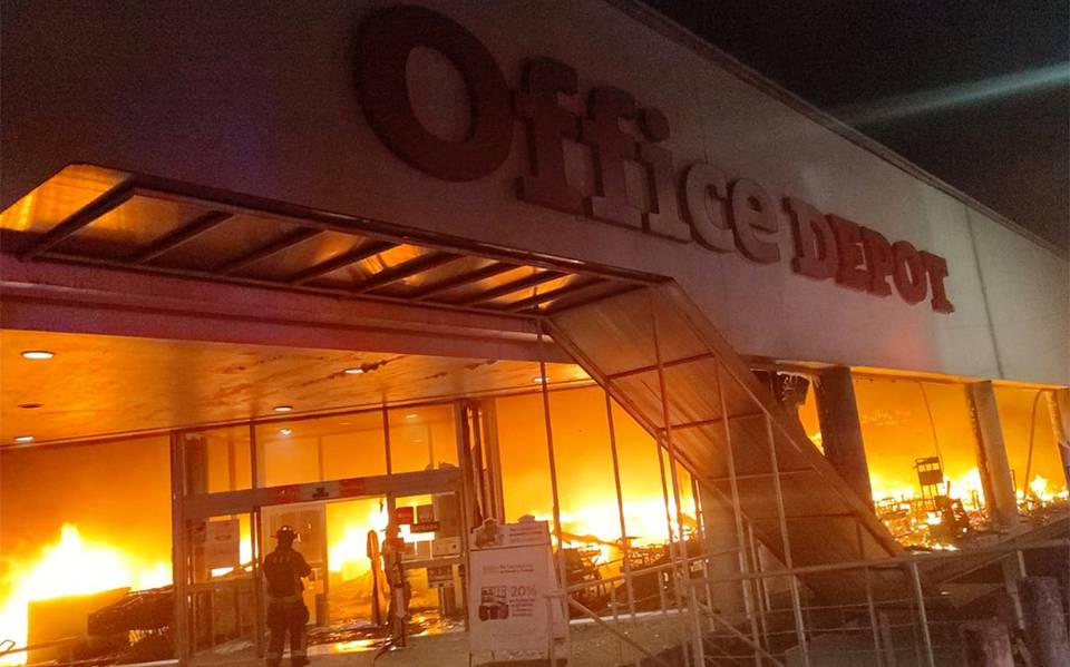 Office Depot se incendia en Calzada del Desierto, alcaldía Álvaro Obregón -  El Sol de México | Noticias, Deportes, Gossip, Columnas