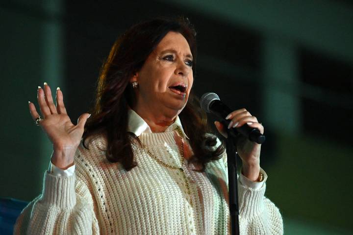 Líderes de Latinoamérica repudian atentado frustrado contra Cristina Kirchner