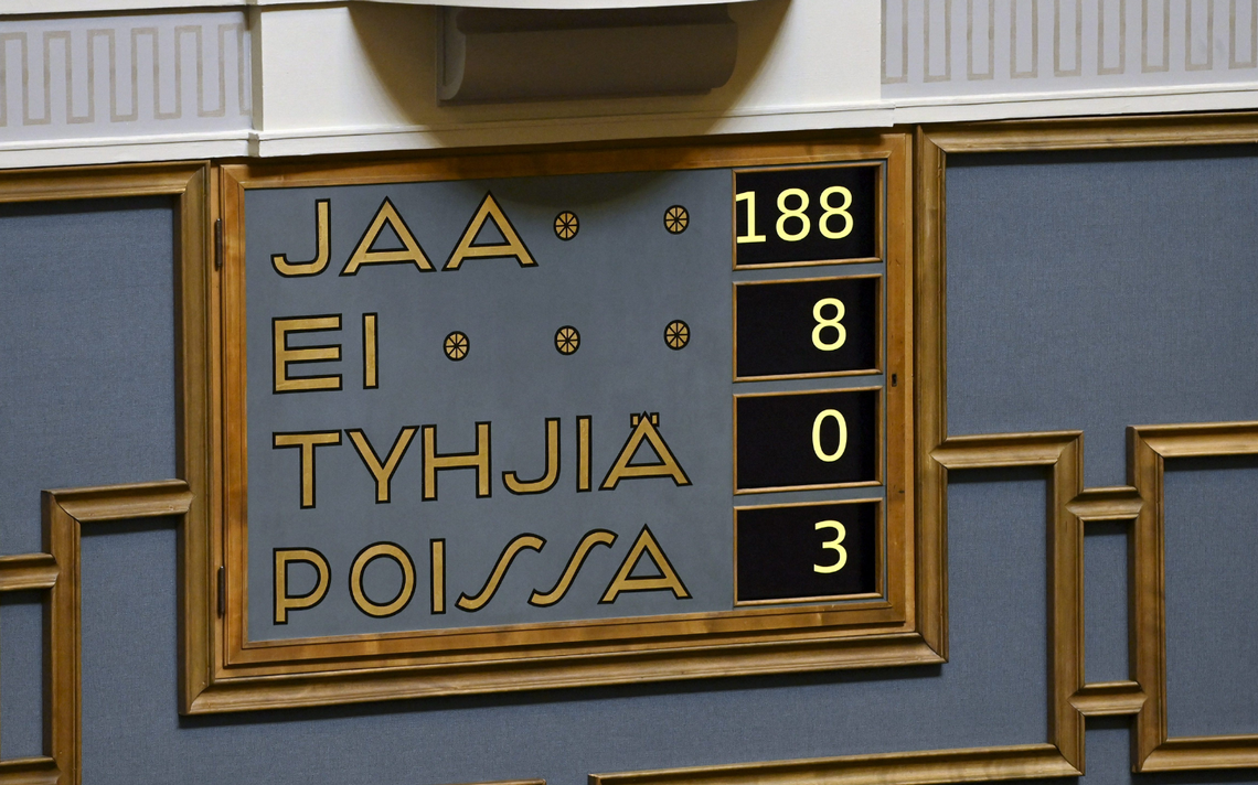 Parlamento de Finlandia ratifica solicitud de adhesión a la OTAN