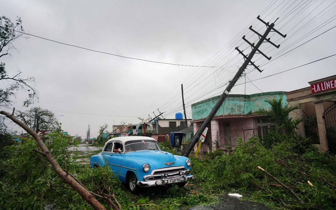 Comienza a regresar la electricidad en Cuba tras apagón de 18 horas por huracán Ian