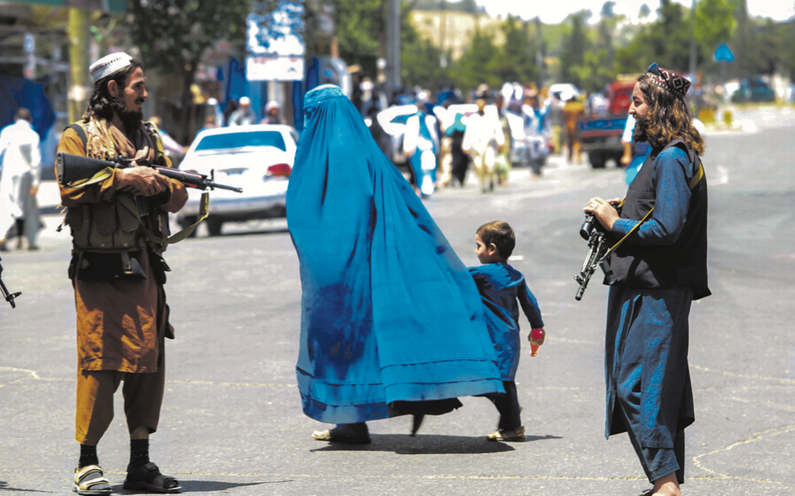 Mujeres, principales víctimas del Talibán